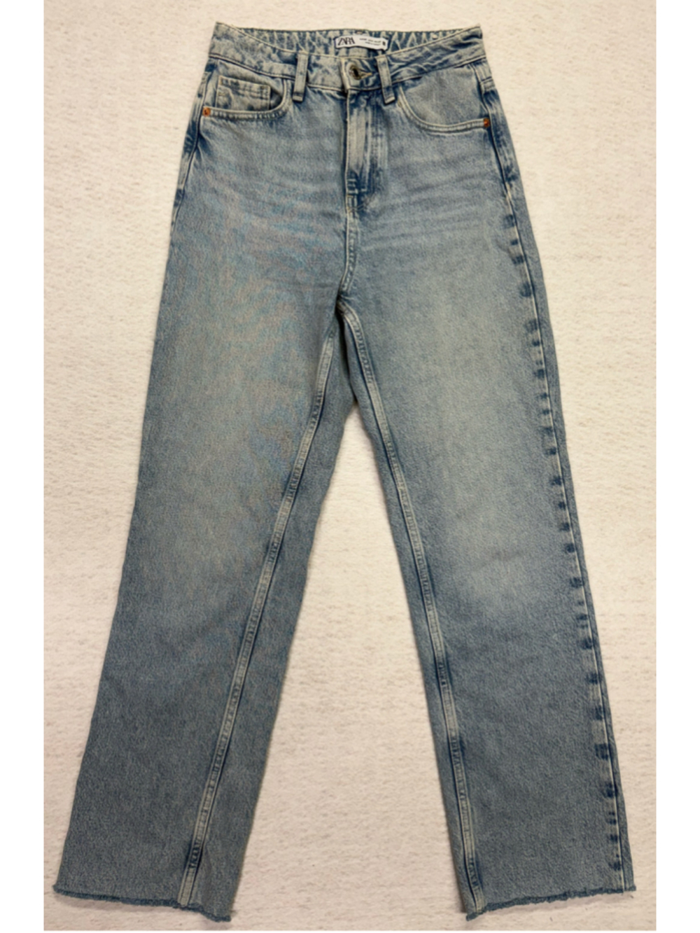 Zara High Rise Z1975 Straight Leg Jeans Light Indigo Blue Raw Hem Size US 2 / EU